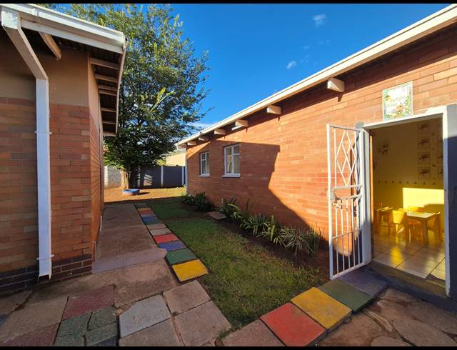3 BEDROOM HOUSE FOR SALE IN VANDERBIJLPARK CE 5